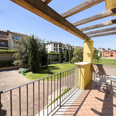 Porto San Rocco 12 Tirabora Short Rent, Con Parcheggio Privato Apartment Muggia