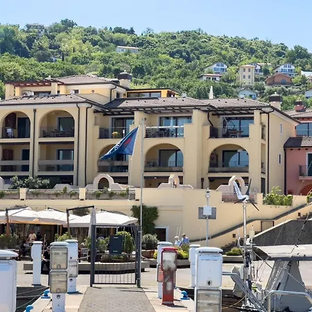 Apartment Porto San Rocco 12 Tirabora Short Rent *