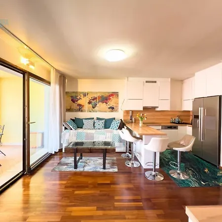 Apartamento Porto San Rocco 12 Tirabora Short Rent, Con Parcheggio Privato *
