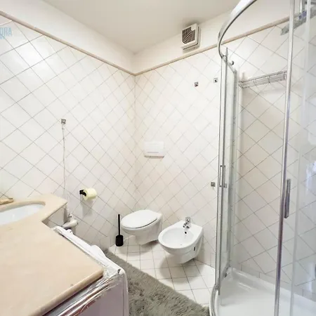 Porto San Rocco 12 Tirabora Short Rent, Con Parcheggio Privato Múggia